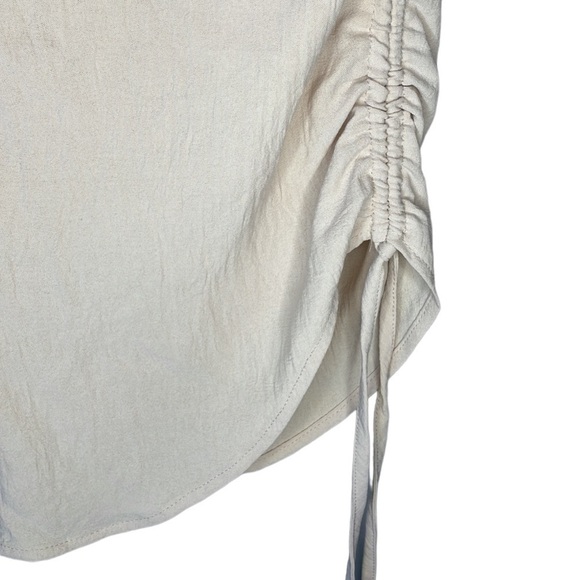 B BRAND CREAMY BEIGE 3/4 SLEEVE SIDE SCRUNCH COLLARED SHIRT, M - Picture 3 of 8